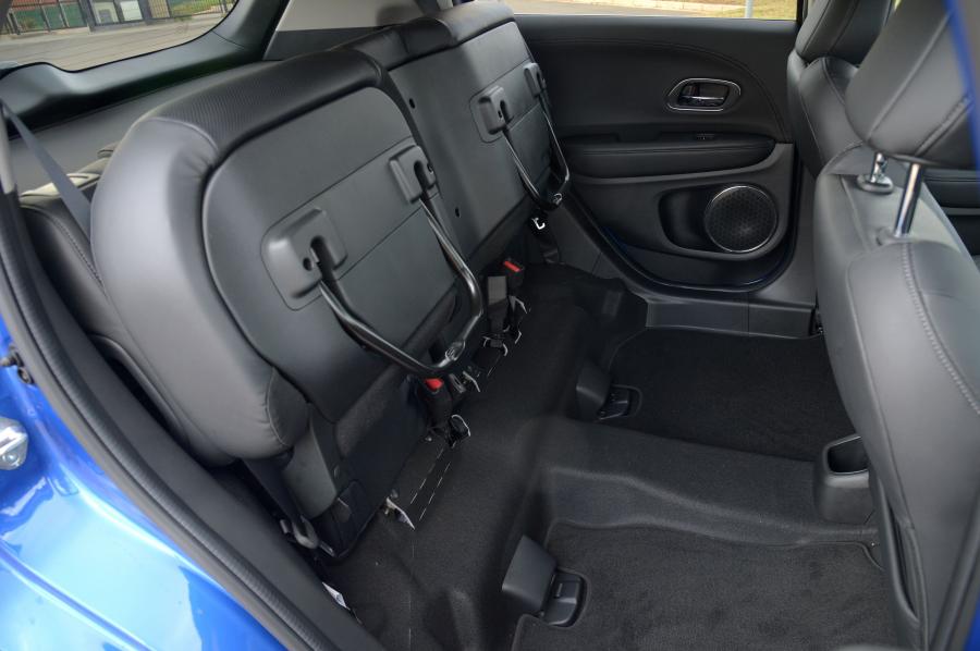 Интерьер Honda HR-V 2018 года  (ZA) (фото 8 из 14)